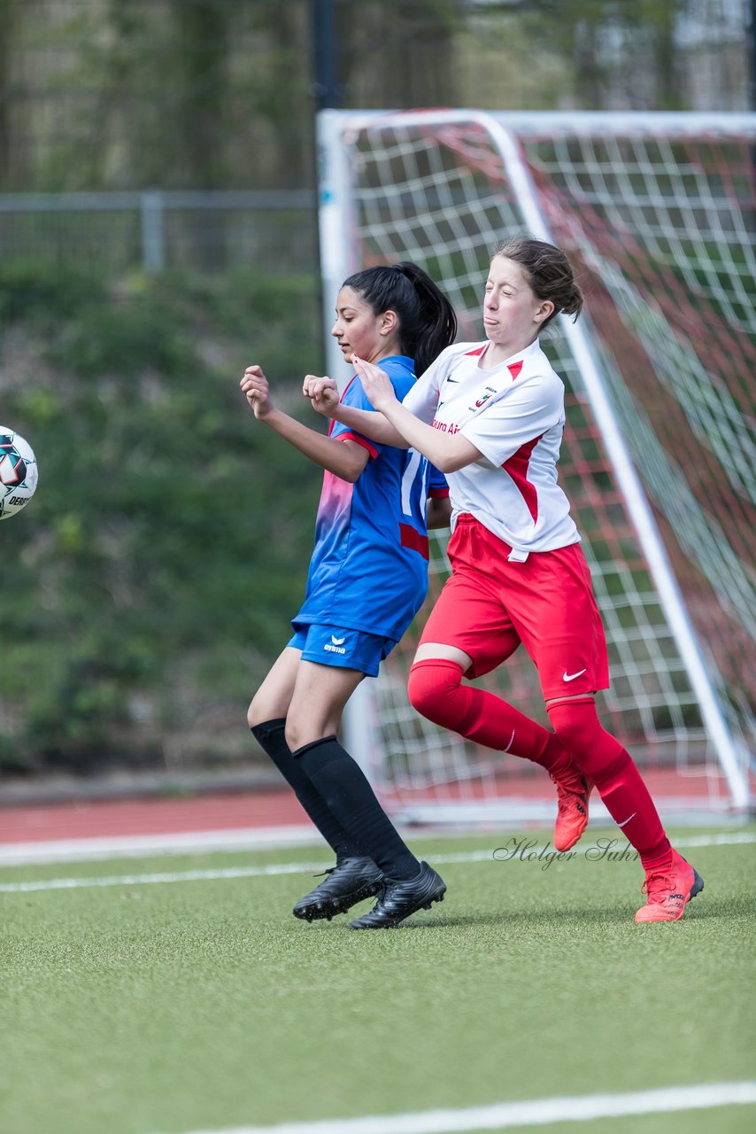 Bild 147 - wCJ Walddoerfer 2 - VfL Pinneberg 2 : Ergebnis: 7:0